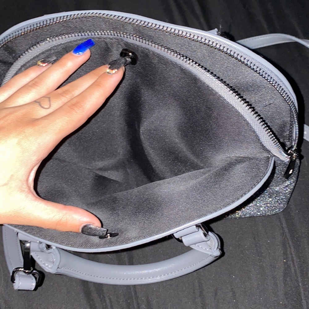Purse - Picture 3 of 5